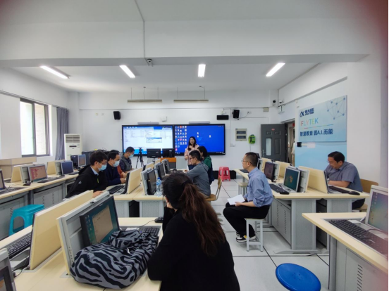 体验人工智能魅力，聚焦创新思维培养——南京市建邺区高中信息技术教研活动