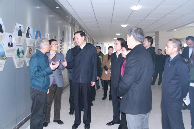 江苏省委书记罗志军一行到我校调研