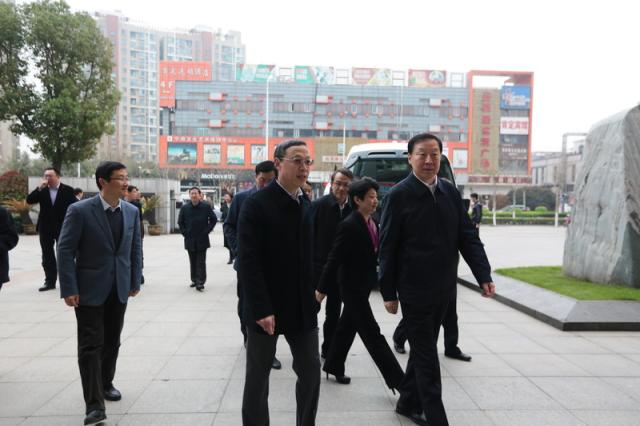 江苏省委书记罗志军一行到我校调研