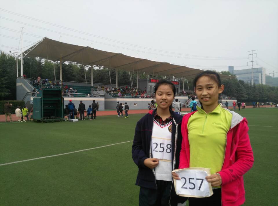 我校学生参加建邺区中小学运动会获得优异成绩