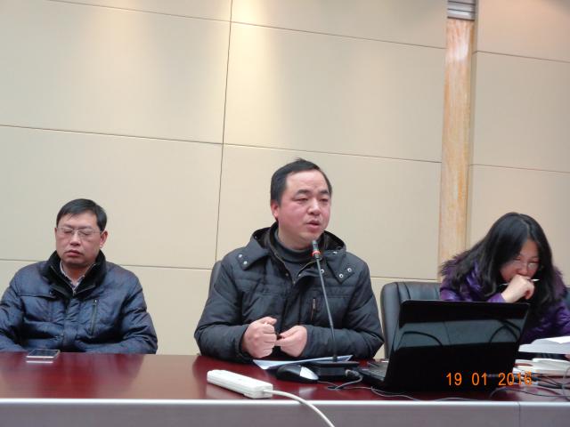 张业宏主任汇报工作情况