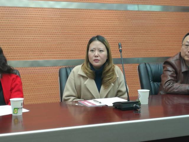 新委员王莉女士发言 新委员王莉女士发言